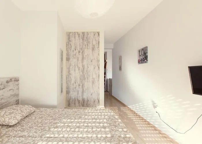 Appartement Furnished Seafront Larnaca