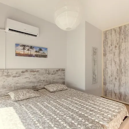 Furnished Seafront *