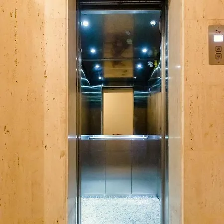 Furnished Seafront Апартаменты Ларнака